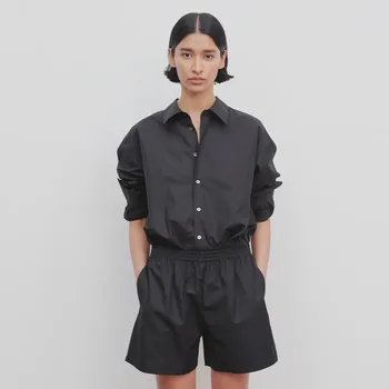 Женская свободная рубашка с длинными рукавами в минималистичном стиле 2023 года /шорты того же стиля