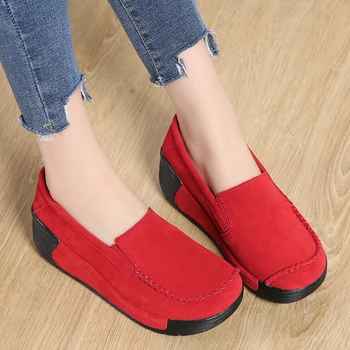 Женские кожаные туфли на платформе размера плюс 35-42, осенние новые корейские женские туфли на толстой подошве, увеличивающие комфортную обувь на плоской подошве.