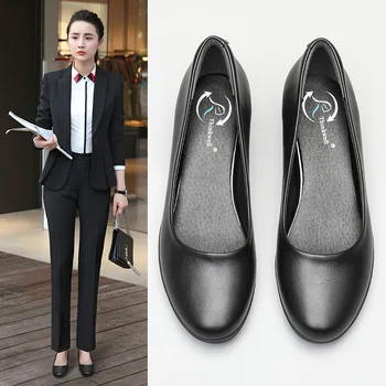 Женские черные маленькие кожаные туфли на толстом каблуке с круглым носком на весну и осень для профессиональной работы