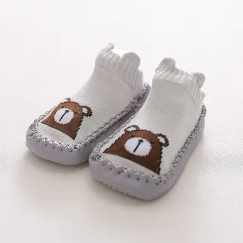 Модные носки на резиновой подошве для новорожденных, обувь для маленьких девочек и мальчиков, весенне-осенние детские посадочные носки, нескользящие мягкие носки